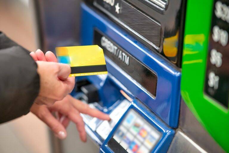 Could America Soon Become A Cashless Society?