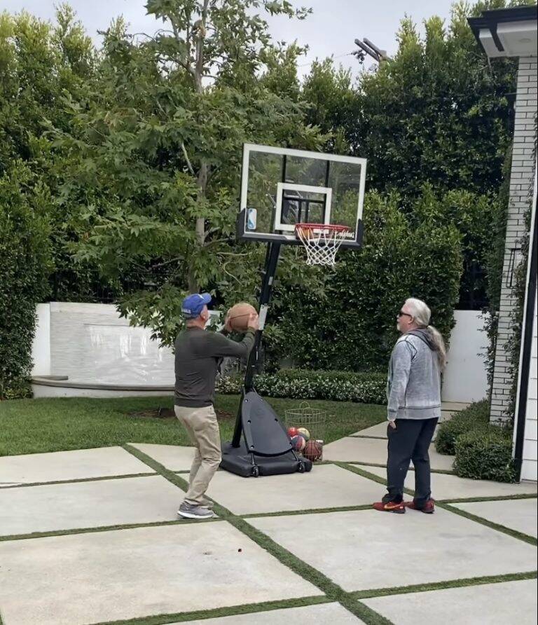 Emma Heming, wife of Bruce Willis, shares video of the actor playing basketball