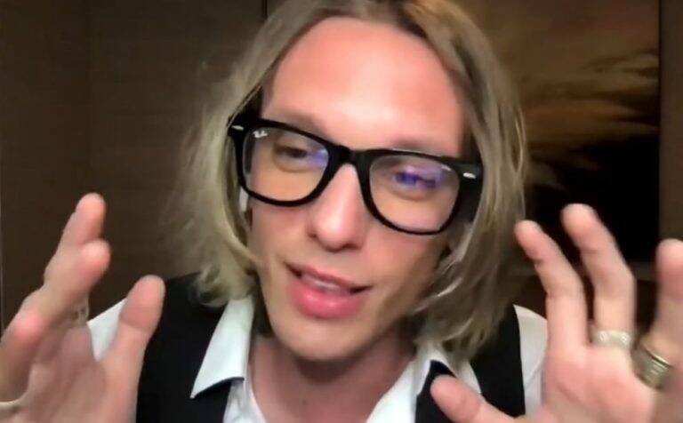 Jamie Campbell Bower talks about his friendship with Joseph Quinn: “A really really nice guy”