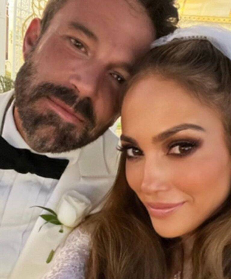 J-LO and Ben Affleck get married in Las Vegas