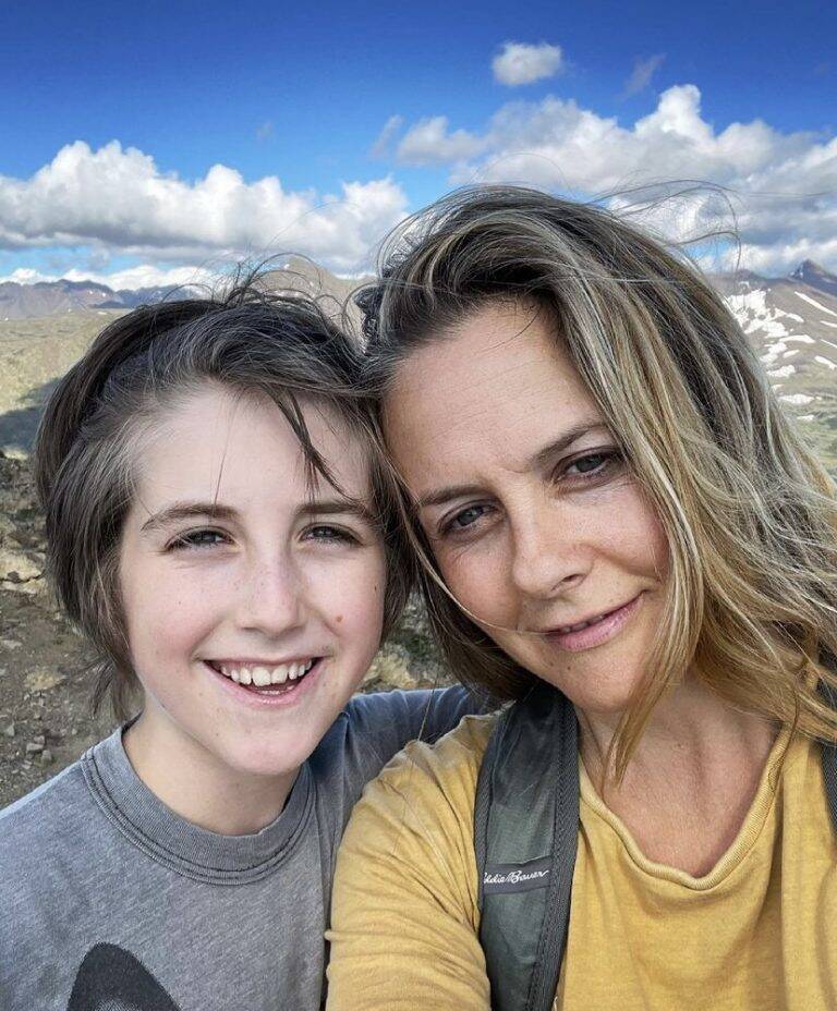 Alicia Silverstone reveals she still sleeps with her 11-year-old son