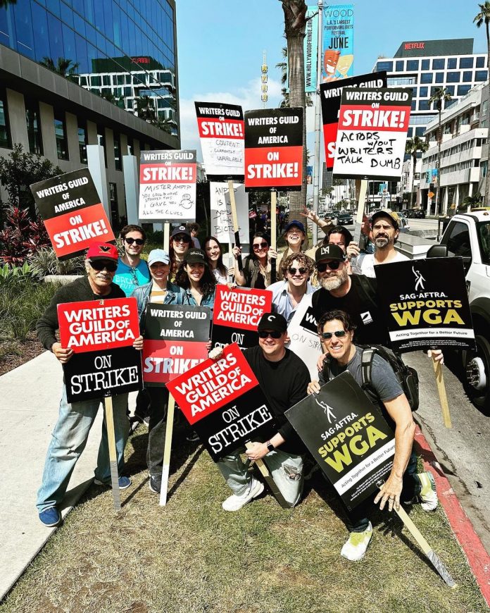The Screen Writers Guild (WGA) and Hollywood studios and streaming platforms, represented by AMPTP, are expected to meet again today (21) (Photo: Instagram)