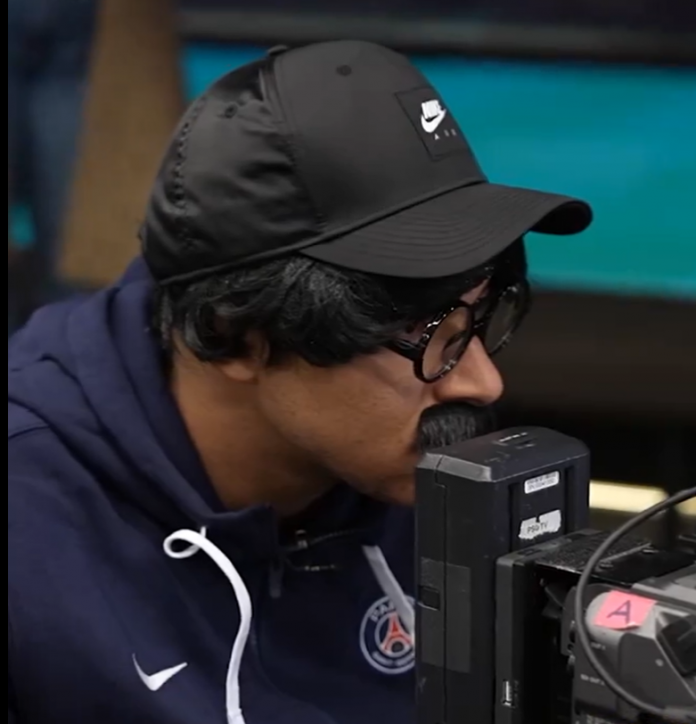 During the activity, little Sacha and Adam identified Mbappé among the cameramen, recognizing the team's biggest star. (Photo:Twitter)