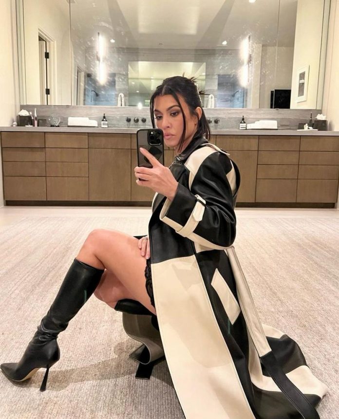 This Wednesday (20), Kourtney Kardashian revealed to her fans that she was back in the gym, after giving birth to her son Rocky.(Photo: Instagram)